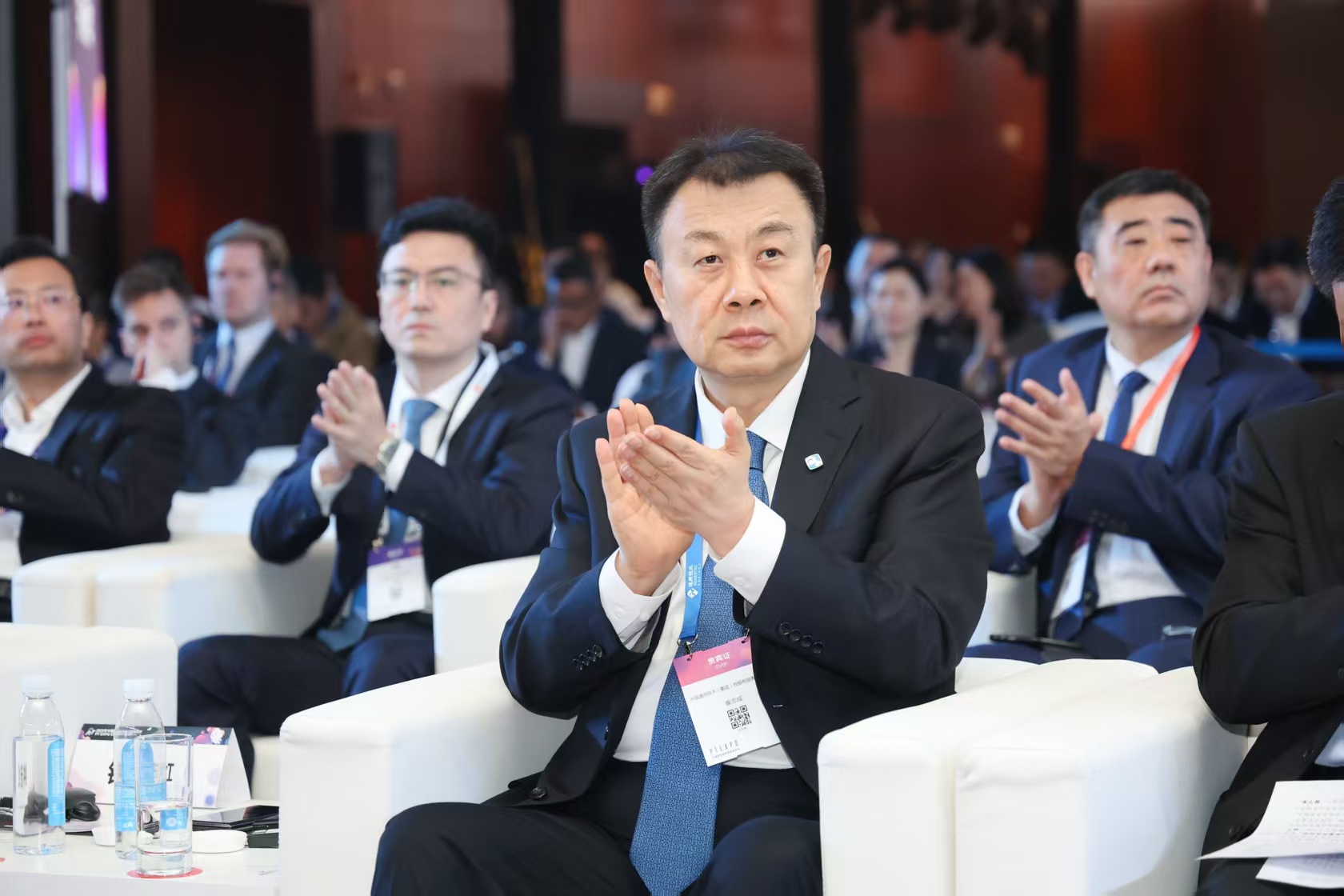 W020251010344077513208